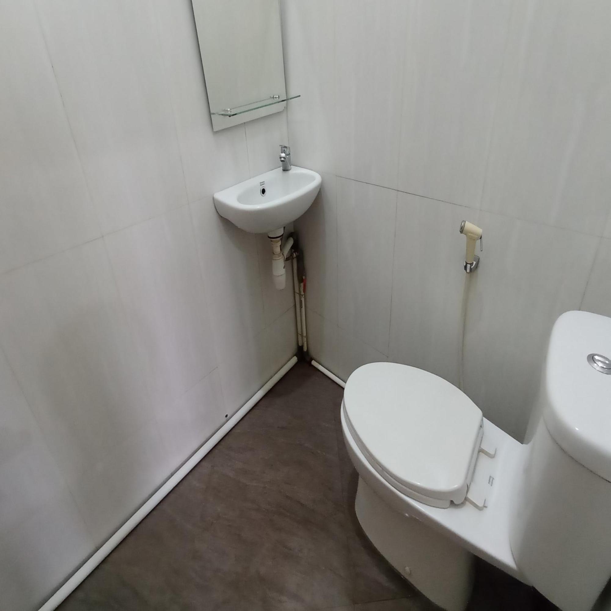 فندق Reddoorz At Syariah House بوروكيرتو المظهر الخارجي الصورة