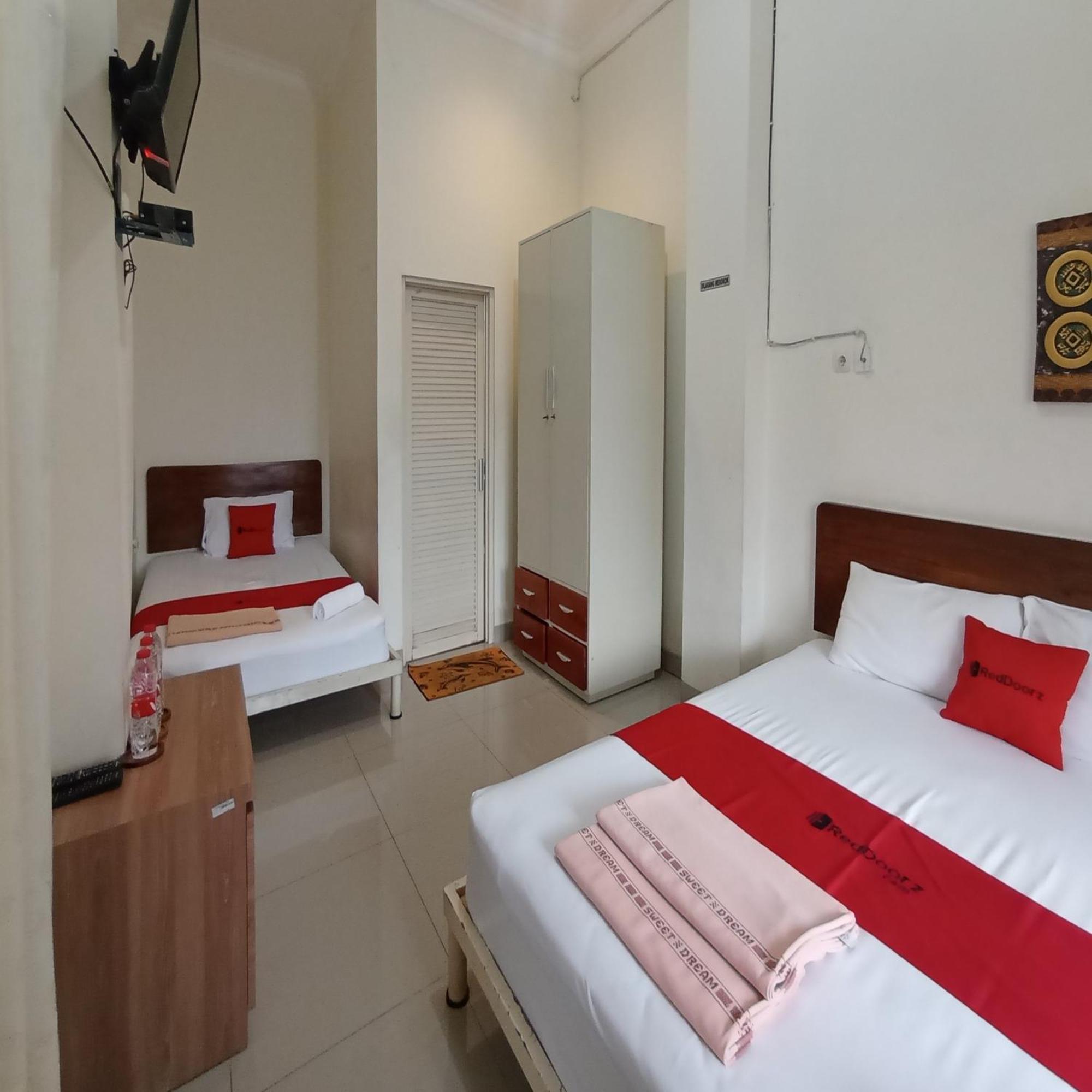 فندق Reddoorz At Syariah House بوروكيرتو المظهر الخارجي الصورة