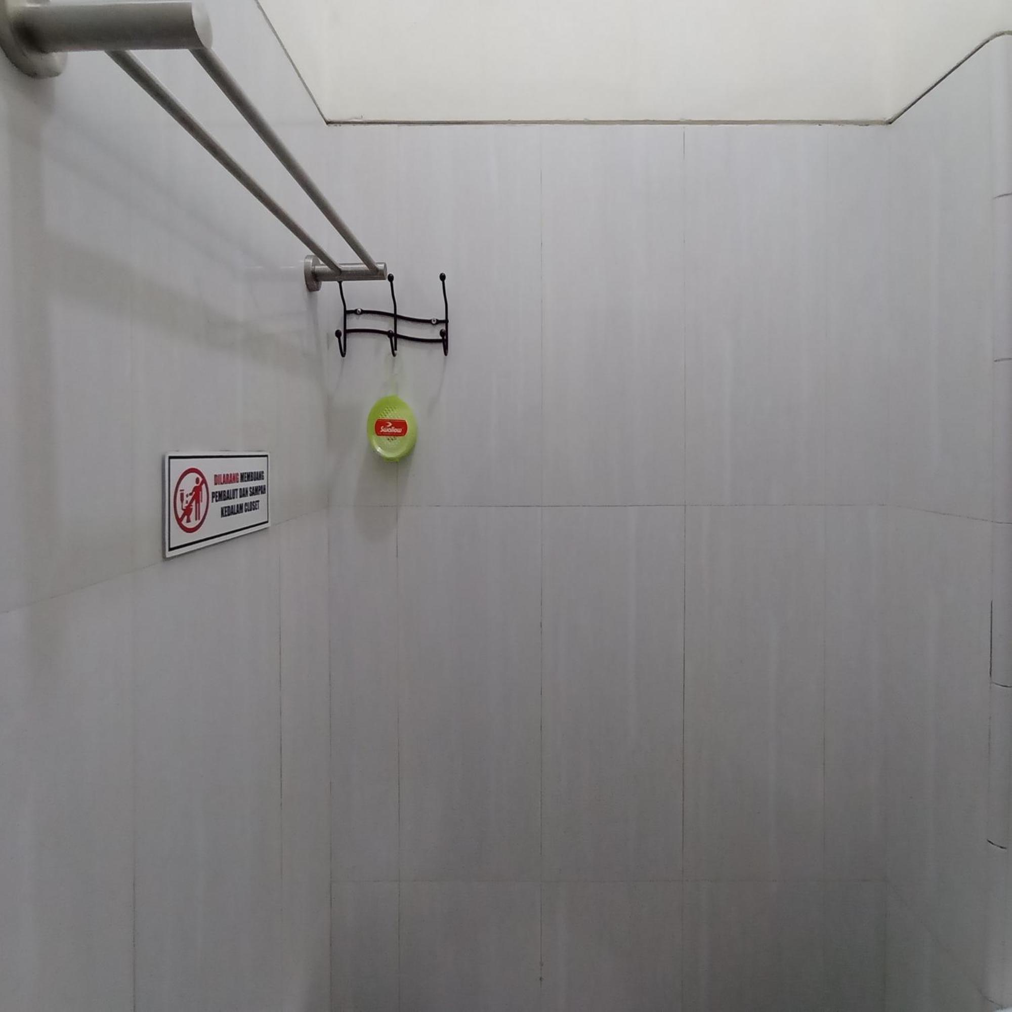 فندق Reddoorz At Syariah House بوروكيرتو المظهر الخارجي الصورة