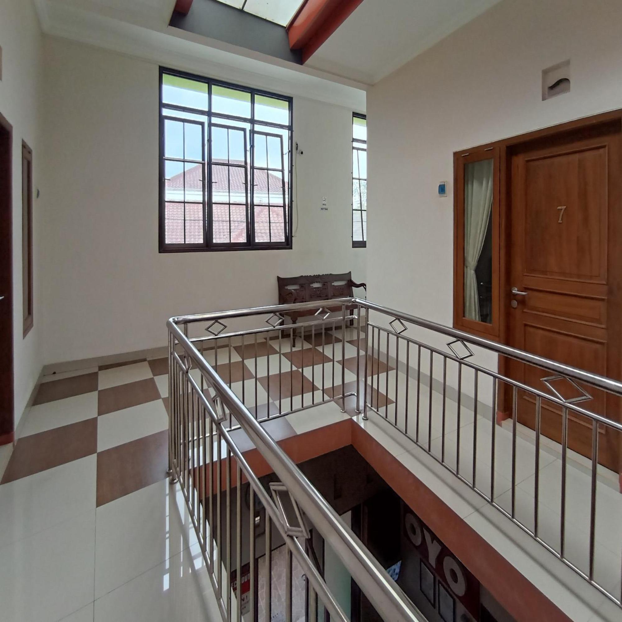فندق Reddoorz At Syariah House بوروكيرتو المظهر الخارجي الصورة