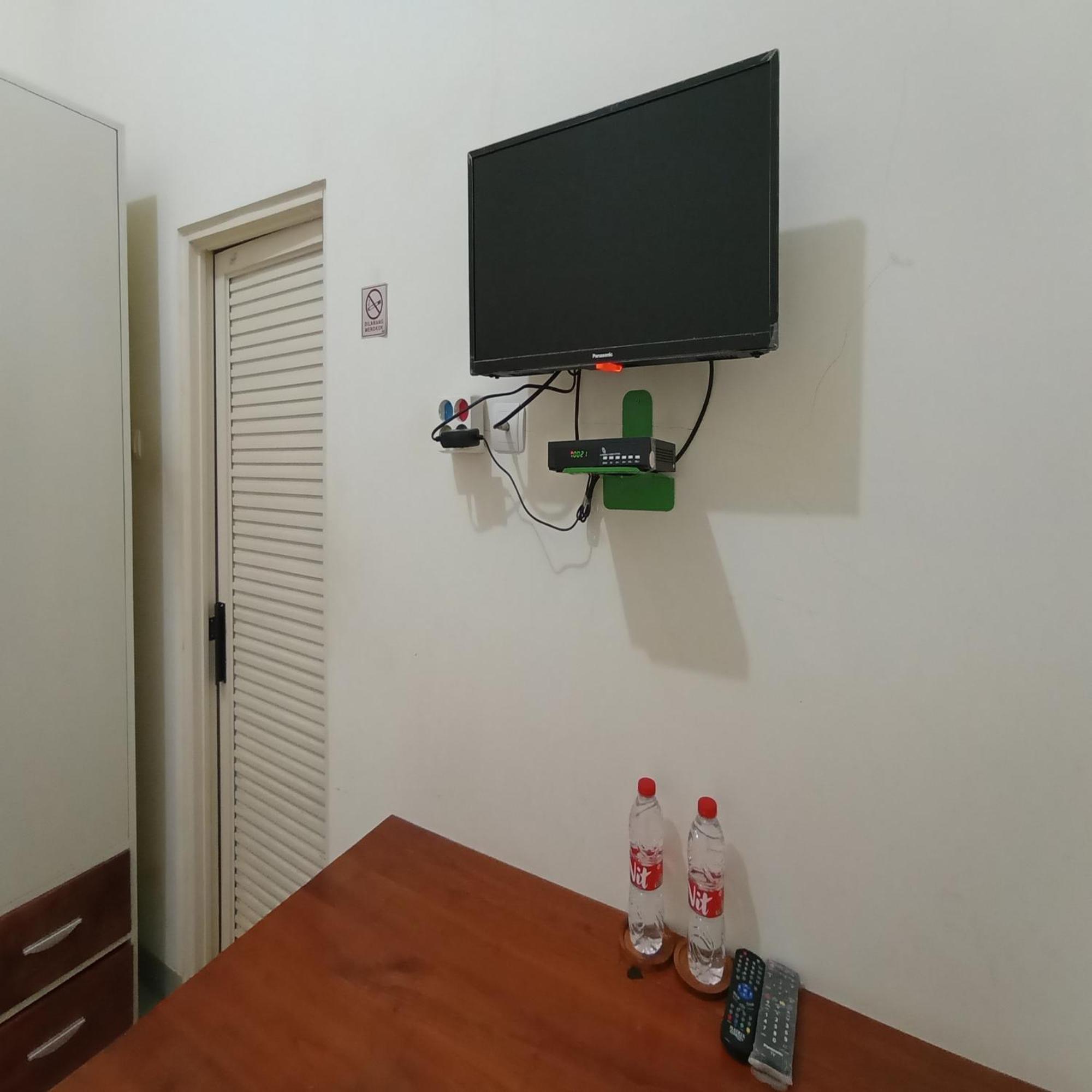 فندق Reddoorz At Syariah House بوروكيرتو المظهر الخارجي الصورة